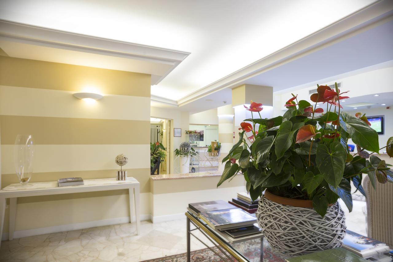 Hotel Adria Sul Mare カオルレ エクステリア 写真