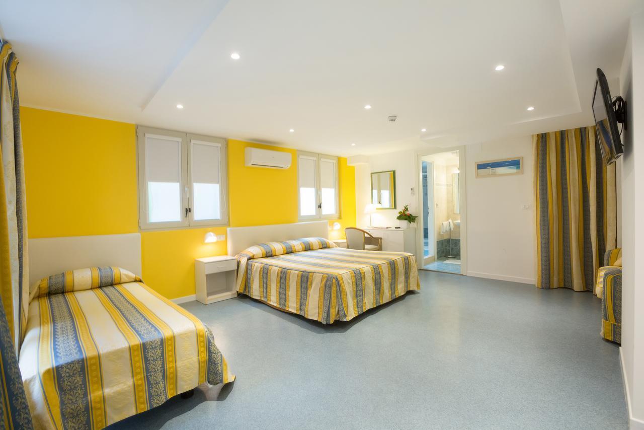 Hotel Adria Sul Mare カオルレ エクステリア 写真