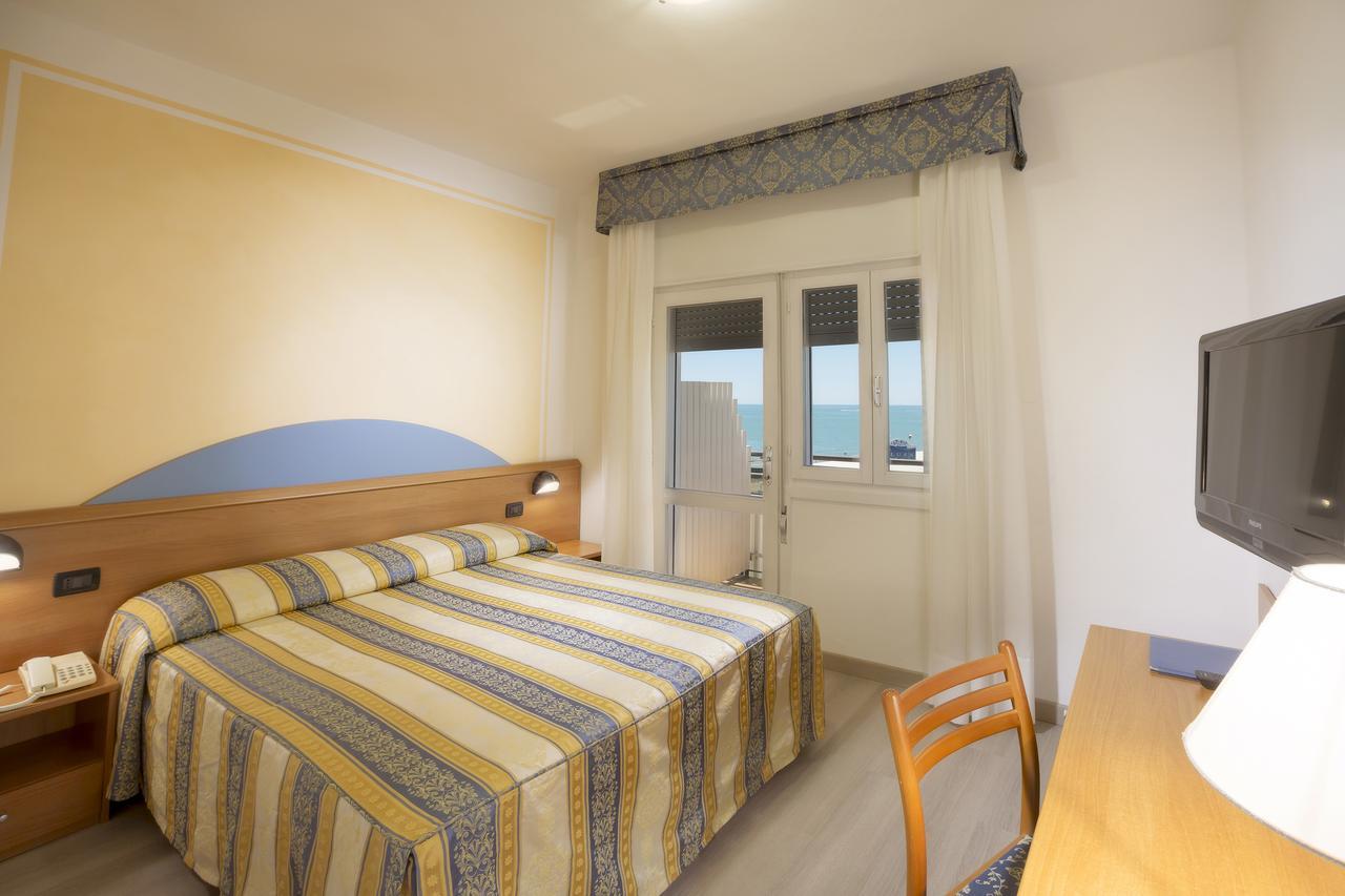 Hotel Adria Sul Mare カオルレ エクステリア 写真