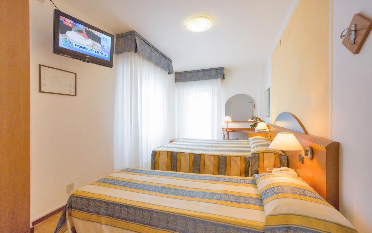 Hotel Adria Sul Mare カオルレ エクステリア 写真